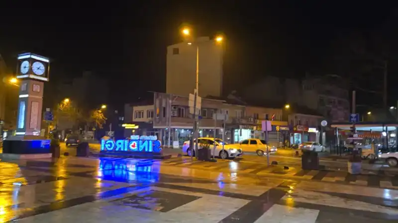 Sındırgı'da Korkutan Deprem: 5.1 Büyüklüğünde Sarsıntı!